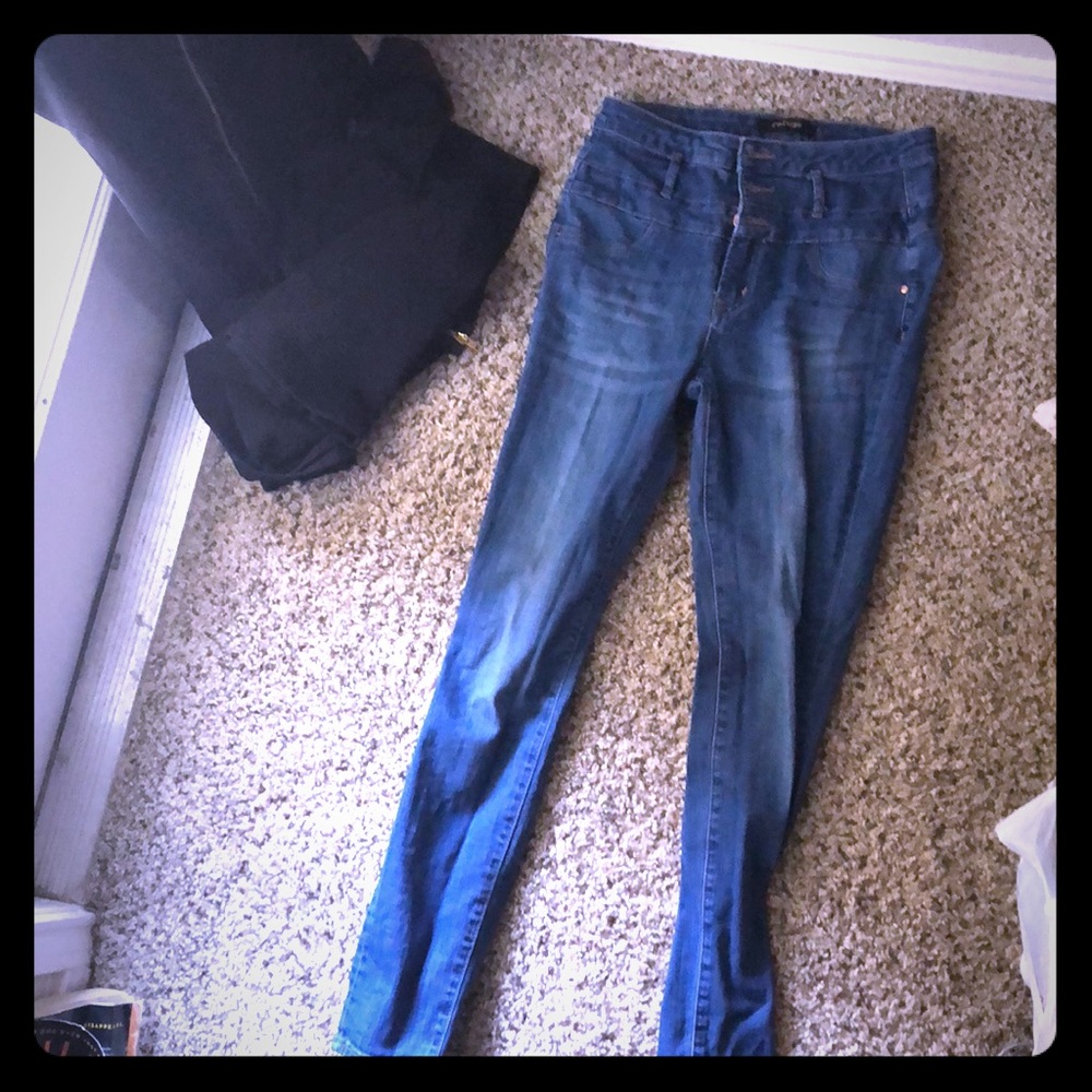 Jeans